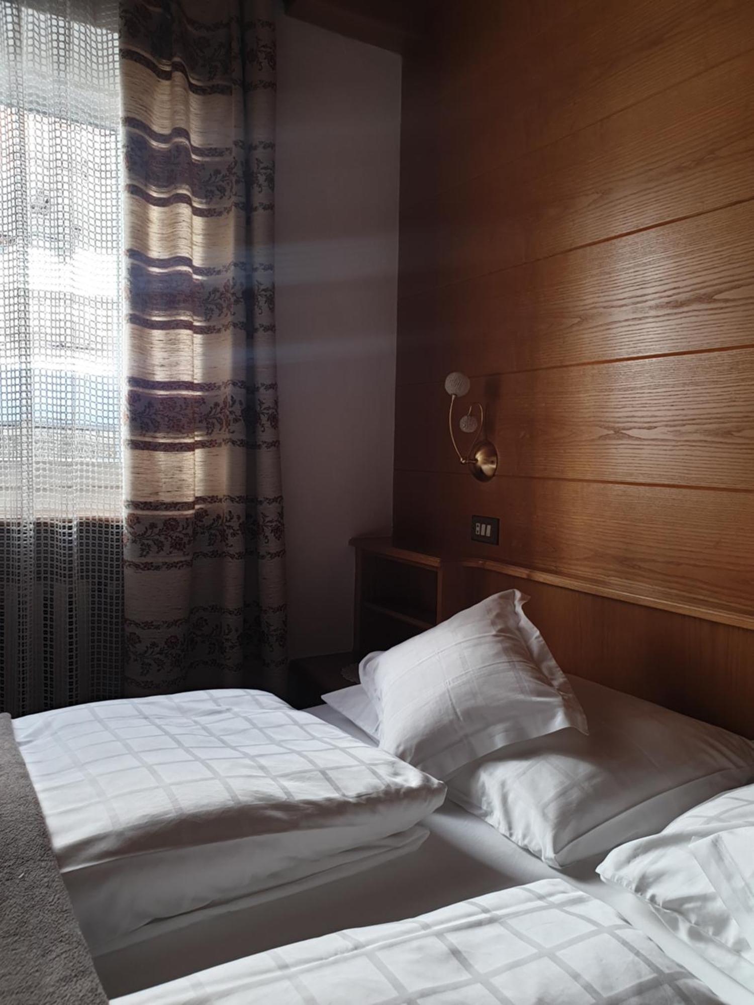 Santa Cristina Val Gardena Garni Le Chalet מראה חיצוני תמונה