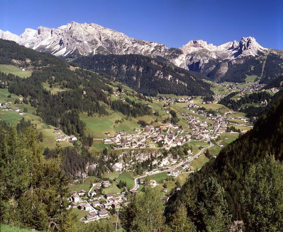 Santa Cristina Val Gardena Garni Le Chalet מראה חיצוני תמונה